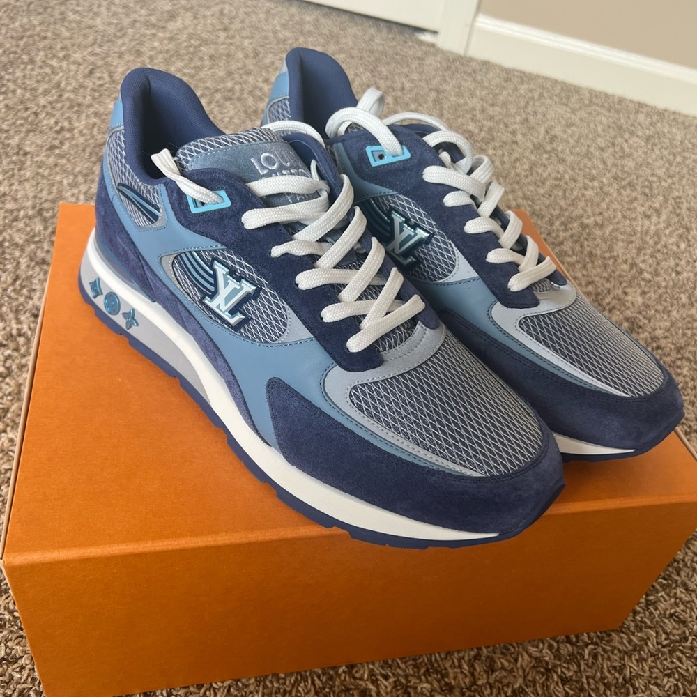 Louis Vuitton runaway Blue sneakers